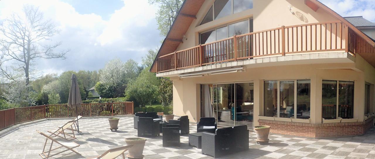 Hotel Au Charme du Lac Piscine&Spa à Forges-les-Eaux Extérieur photo